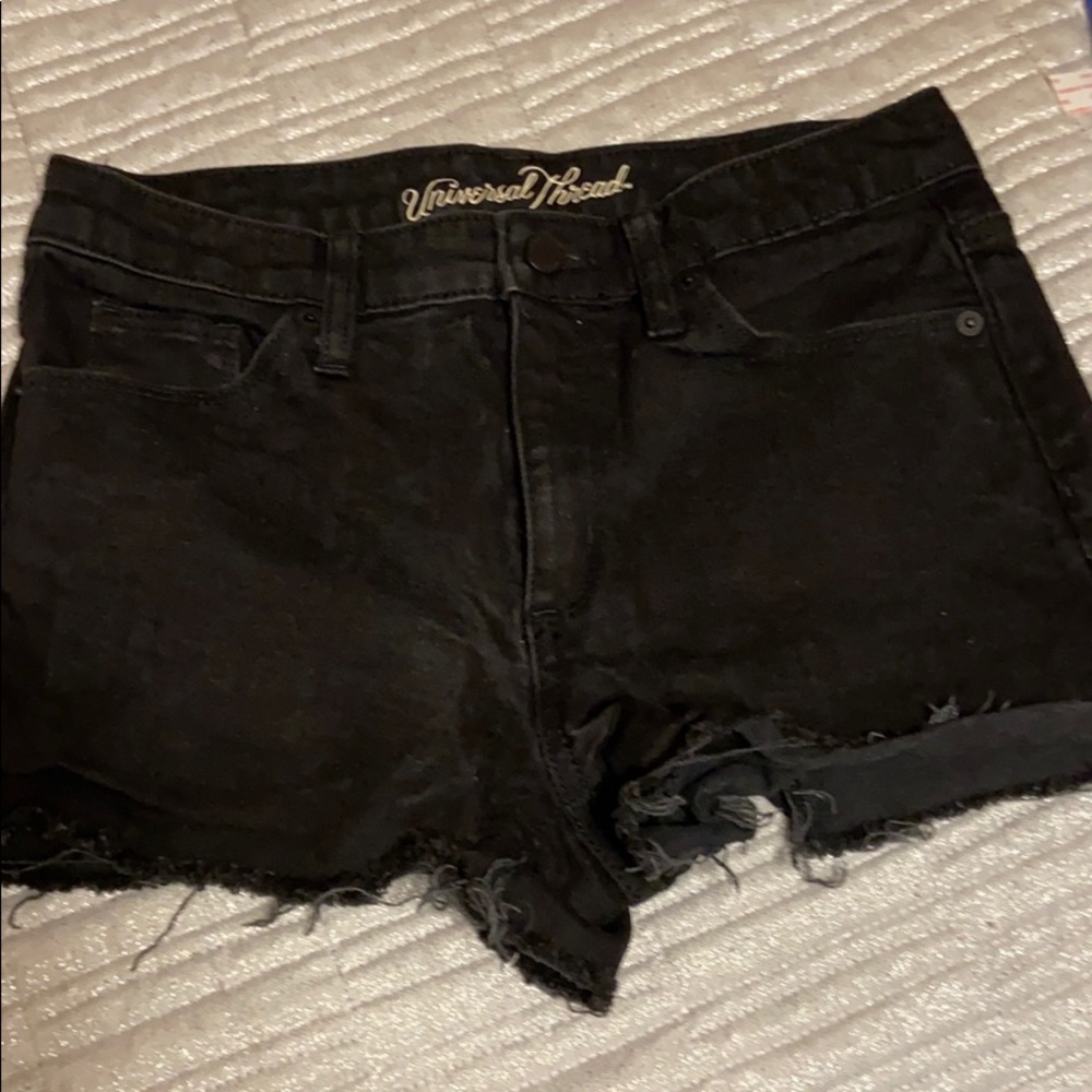 Shorts (668)